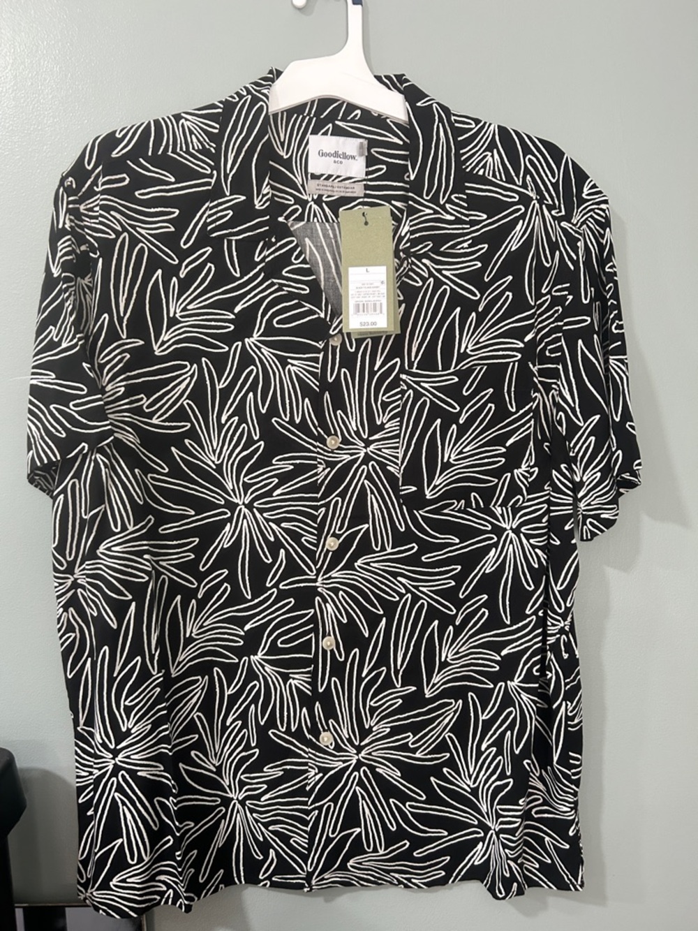Goodfellow & Co Black Button-Down Shirt with White Leaf Print